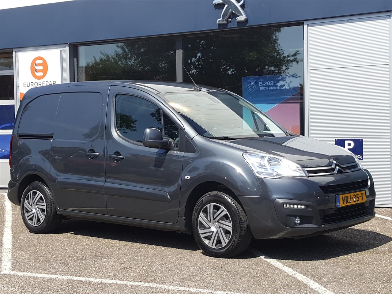 Citroën Berlingo - 1.6 100PK BENZINE 3P Navigatie | Apple Carplay | Achterdeuren met ruit | AIRCO | Cruise co - AutoWereld.nl