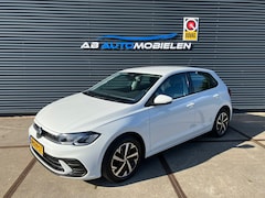 Volkswagen Polo - 1.0 TSI Life PDC/ CARPLAY