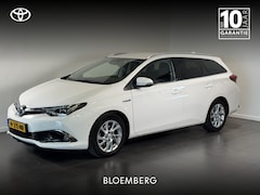 Toyota Auris Touring Sports - 1.8 Hybrid Black Edition Go | Parkeersensoren voor - en achter | Trekhaak |