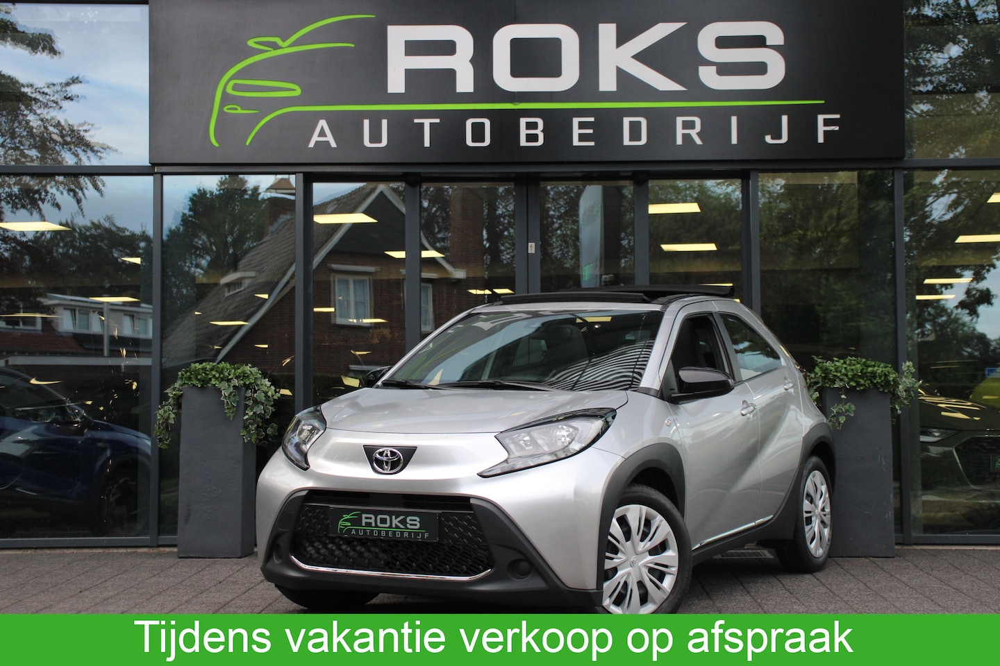 Toyota Aygo X - 1.0 VVT-i S-CVT Play Cabrio Top Automaat - AutoWereld.nl