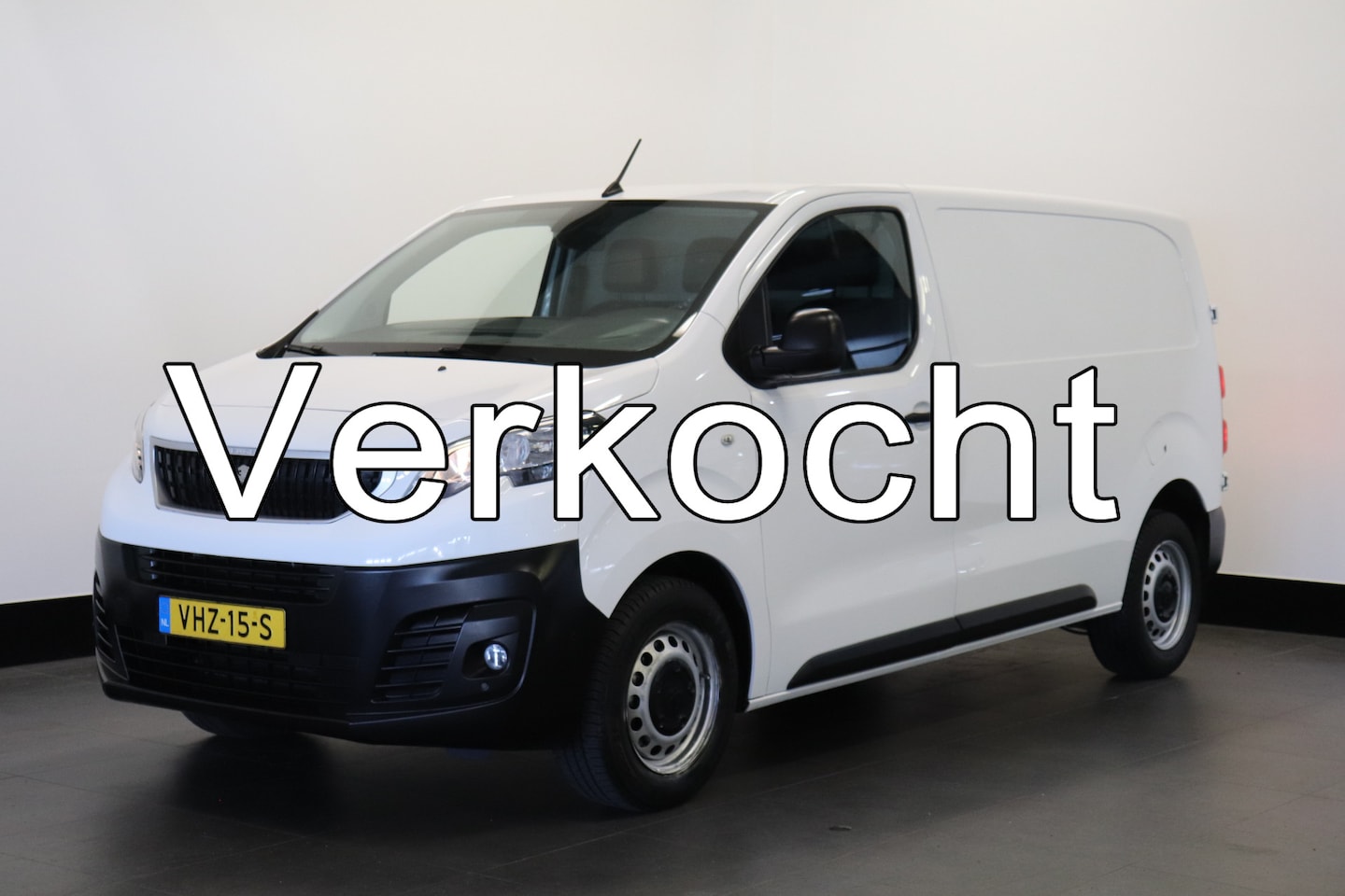 Peugeot Expert - 2.0 BlueHDI 123PK L2 EURO 6 - Airco - Navi - Cruise - €15.900,- Excl. - AutoWereld.nl