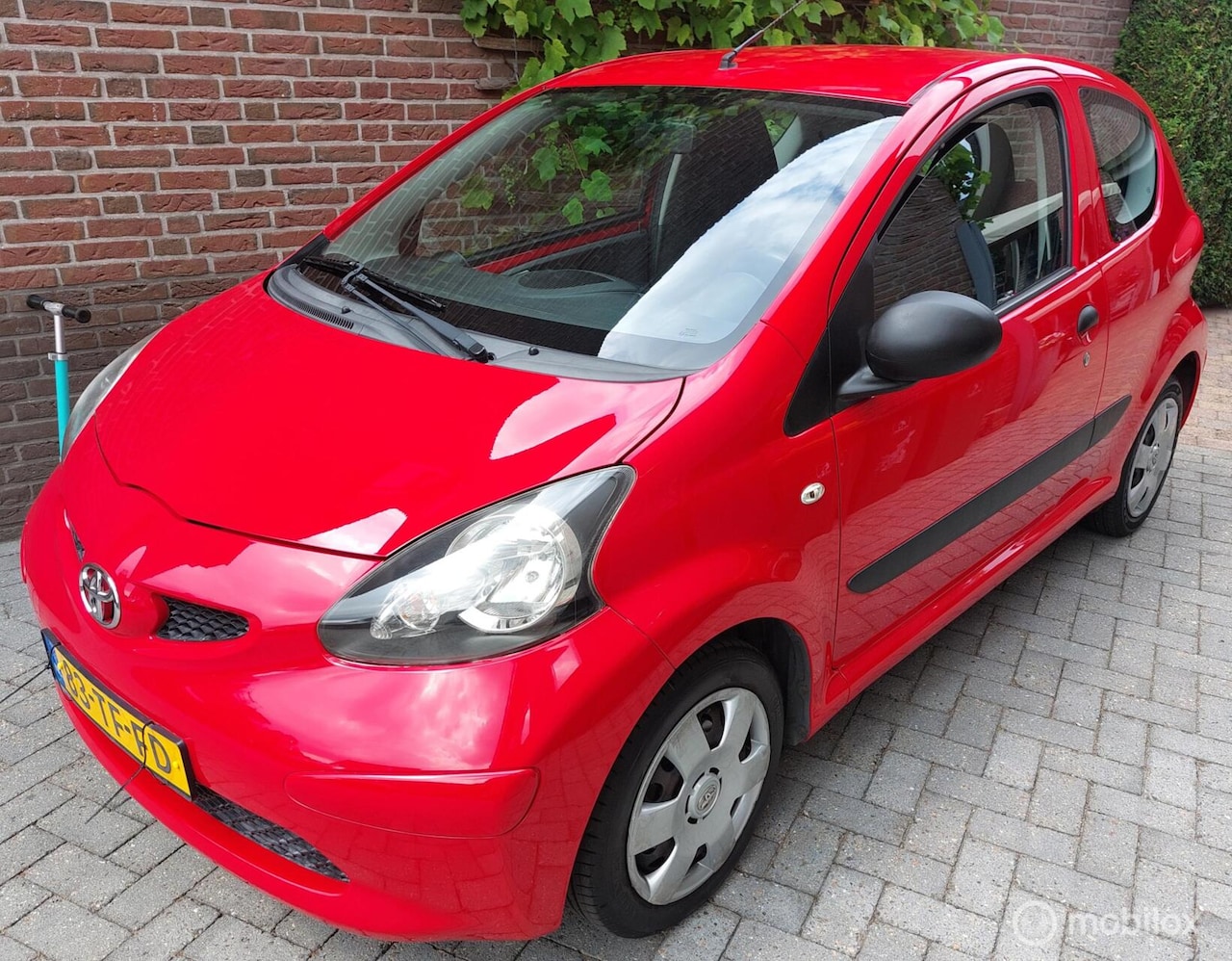 Toyota Aygo - 1.0-12V 2006/122321km/APK 28-7-2027/MOOI!! - AutoWereld.nl