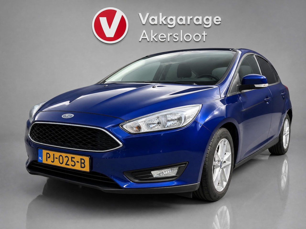Ford Focus - 1.0 Lease Edition / Parkeersensoren / Airco / Bluetooth - AutoWereld.nl