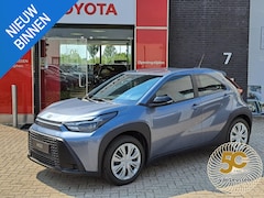 Toyota Aygo X - Hybrid 115 Play NIEUW CLIMA AD-CRUISE CAMERA APPLE/ANDROID EL-RAMEN/SPIEGELS