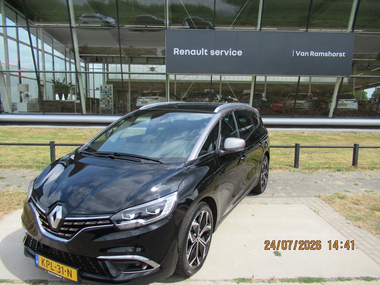Renault Grand Scénic - 1.3 TCe 140pk Automaat/ Techno/ Camera/ 7 personen/ Automaat - AutoWereld.nl