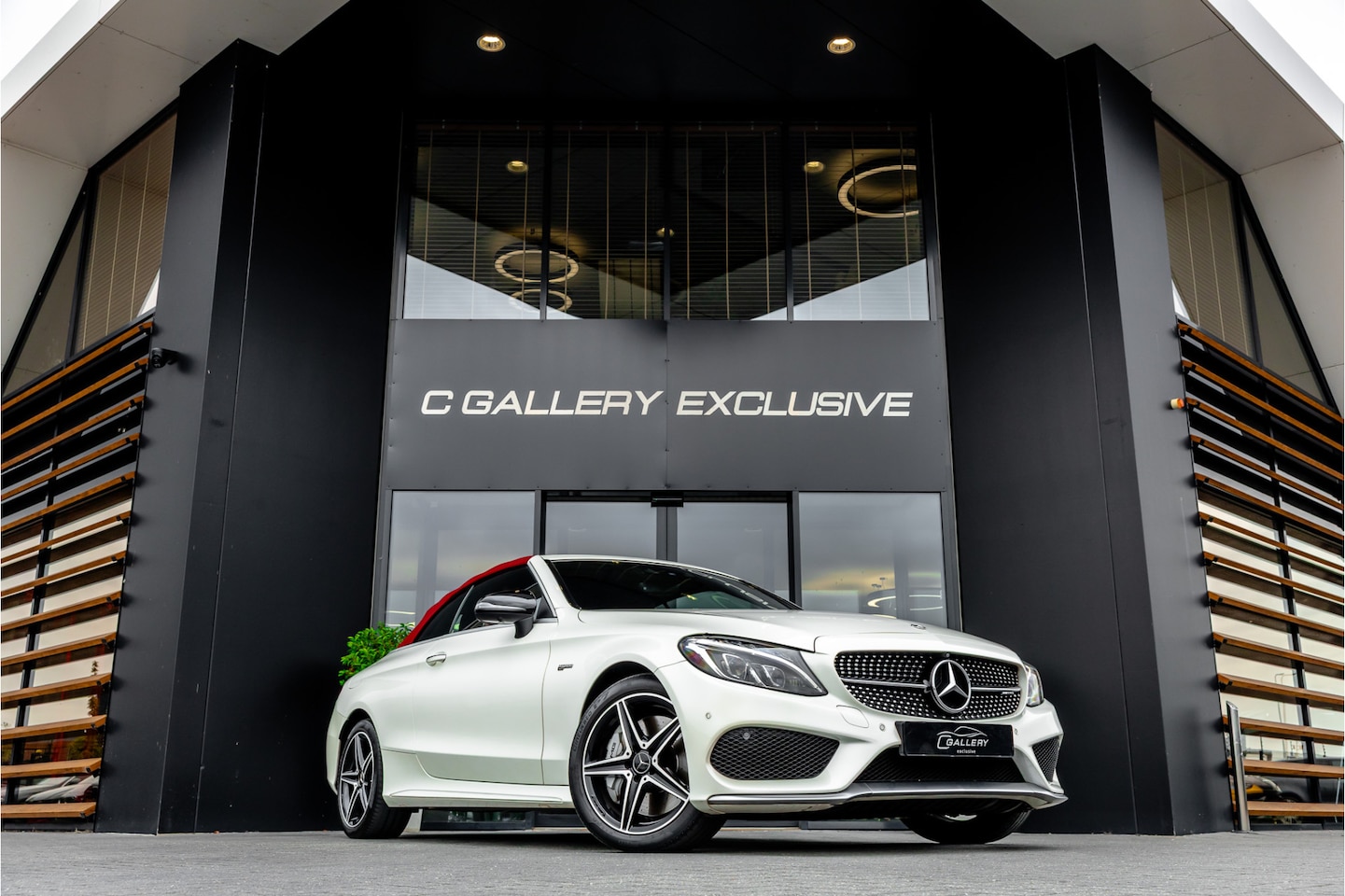 Mercedes-Benz C-klasse Cabrio - AMG C43 4MATIC - 360 Camera | HUD | Keyless - AutoWereld.nl