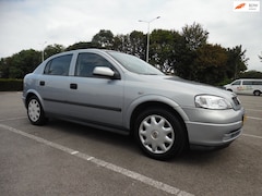 Opel Astra - 1.6-16V Pearl