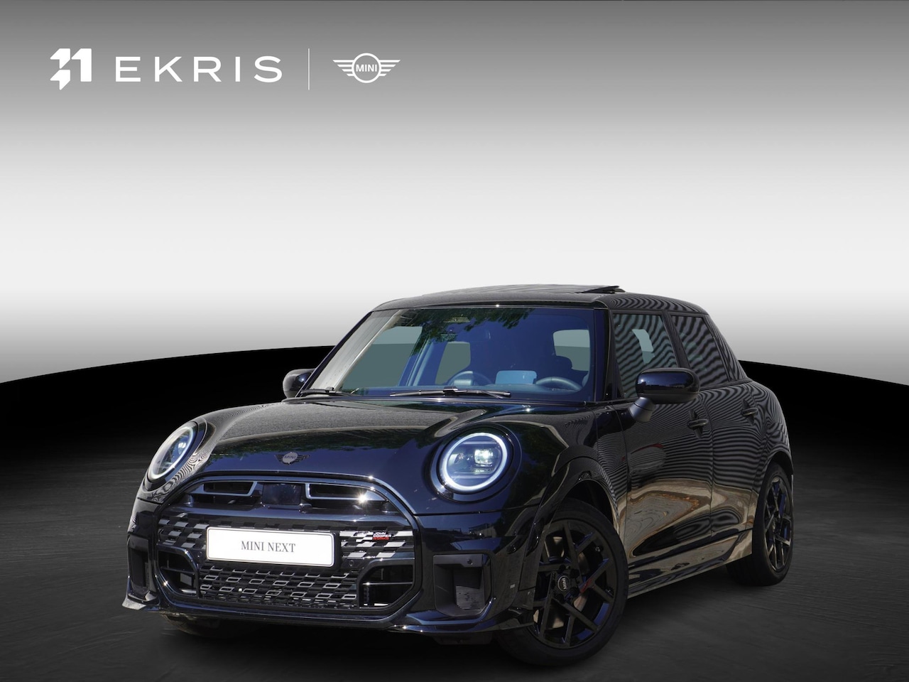 MINI 5-Deurs - Cooper C | John Cooper Works Uitvoering | Pakket M | Alarmsysteem klasse 3 | Glazen panora - AutoWereld.nl