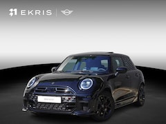 MINI 5-Deurs - Cooper C | John Cooper Works Uitvoering | Pakket M | Alarmsysteem klasse 3 | Glazen panora