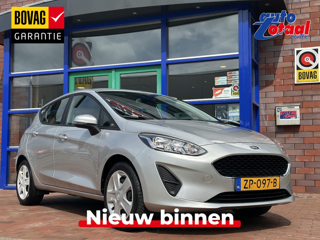 Ford Fiesta - 1.1 Trend | Airco | Sensoren | Apple Carplay/Android Auto - AutoWereld.nl