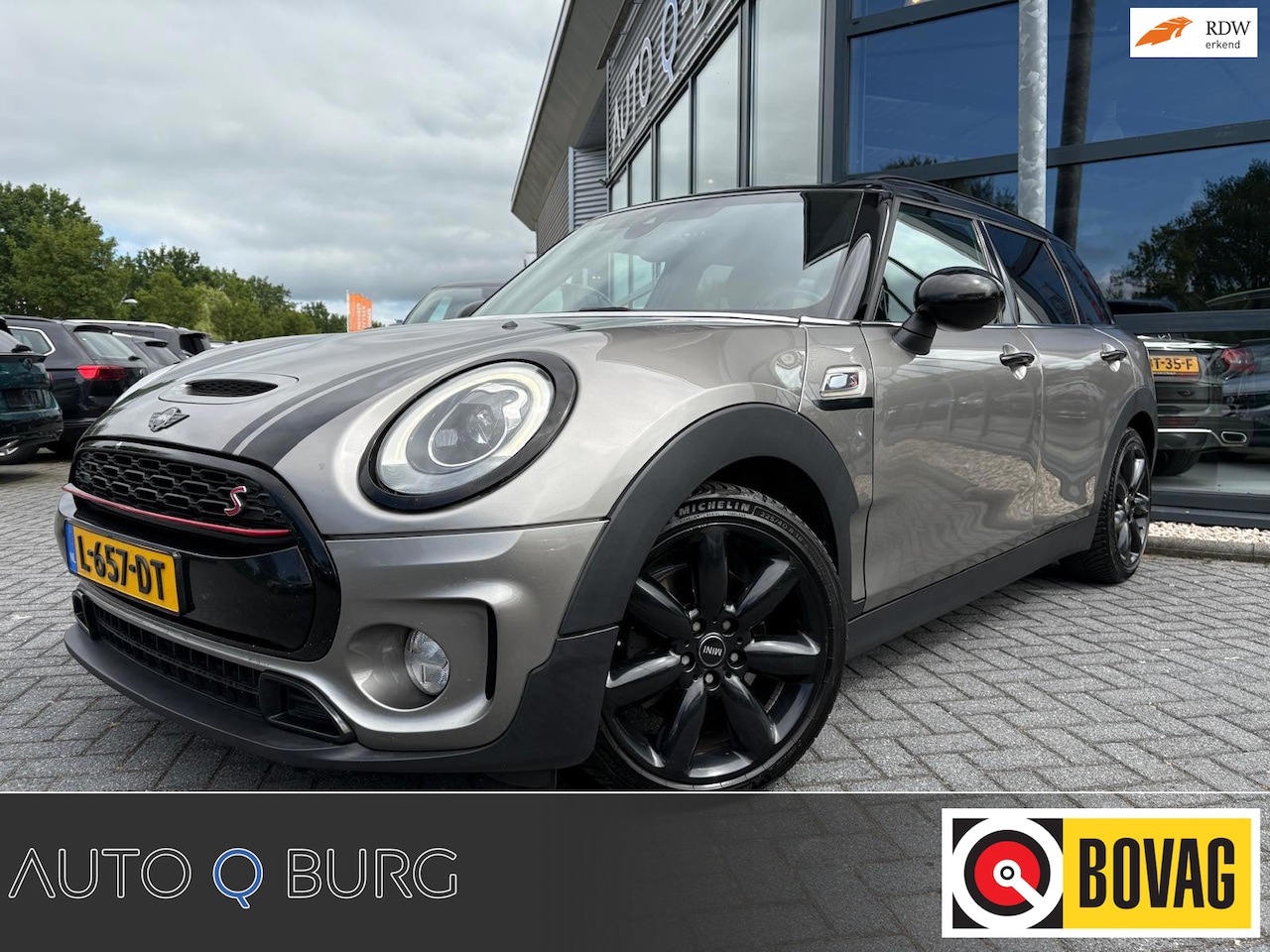 MINI Clubman - 2.0 Cooper SD Chili Serious Business | Trekhaak | Stoelverwarming | Pano | Camera | Memory - AutoWereld.nl