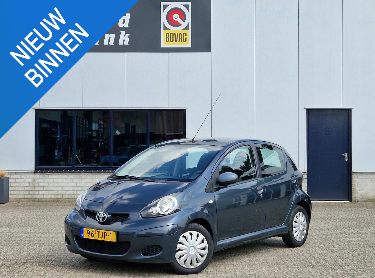 Toyota Aygo - 1.0-12V Now MEENEEMPRIJS LEES ADVERTENTIE - AutoWereld.nl