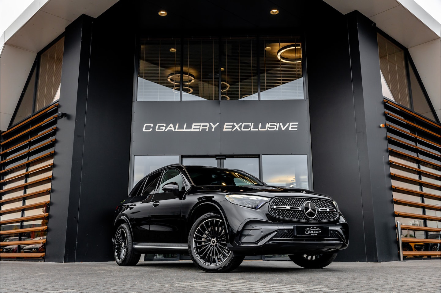Mercedes-Benz GLC-klasse - GLC200 4MATIC AMG Line - AMG Line | Panorama | Burmester | Memory | Elek. Trekhaak - AutoWereld.nl