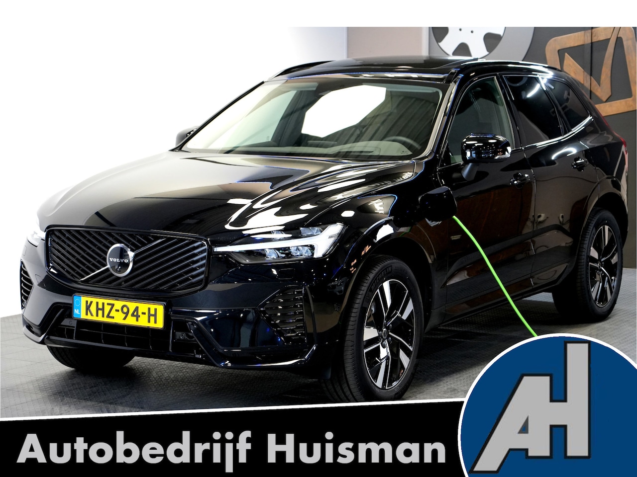 Volvo XC60 - 2.0 T8 AWD 335kW/456pk Aut8 Plug-in hybrid Plus Dark HARMAN/KARDON + PANORAMADAK + 360 CAM - AutoWereld.nl