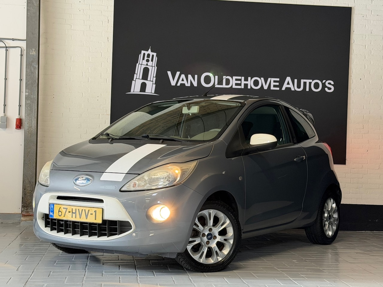 Ford Ka - 1.2 Titanium Slechts 82.529 km | NAP | Elektrisch pakket - AutoWereld.nl