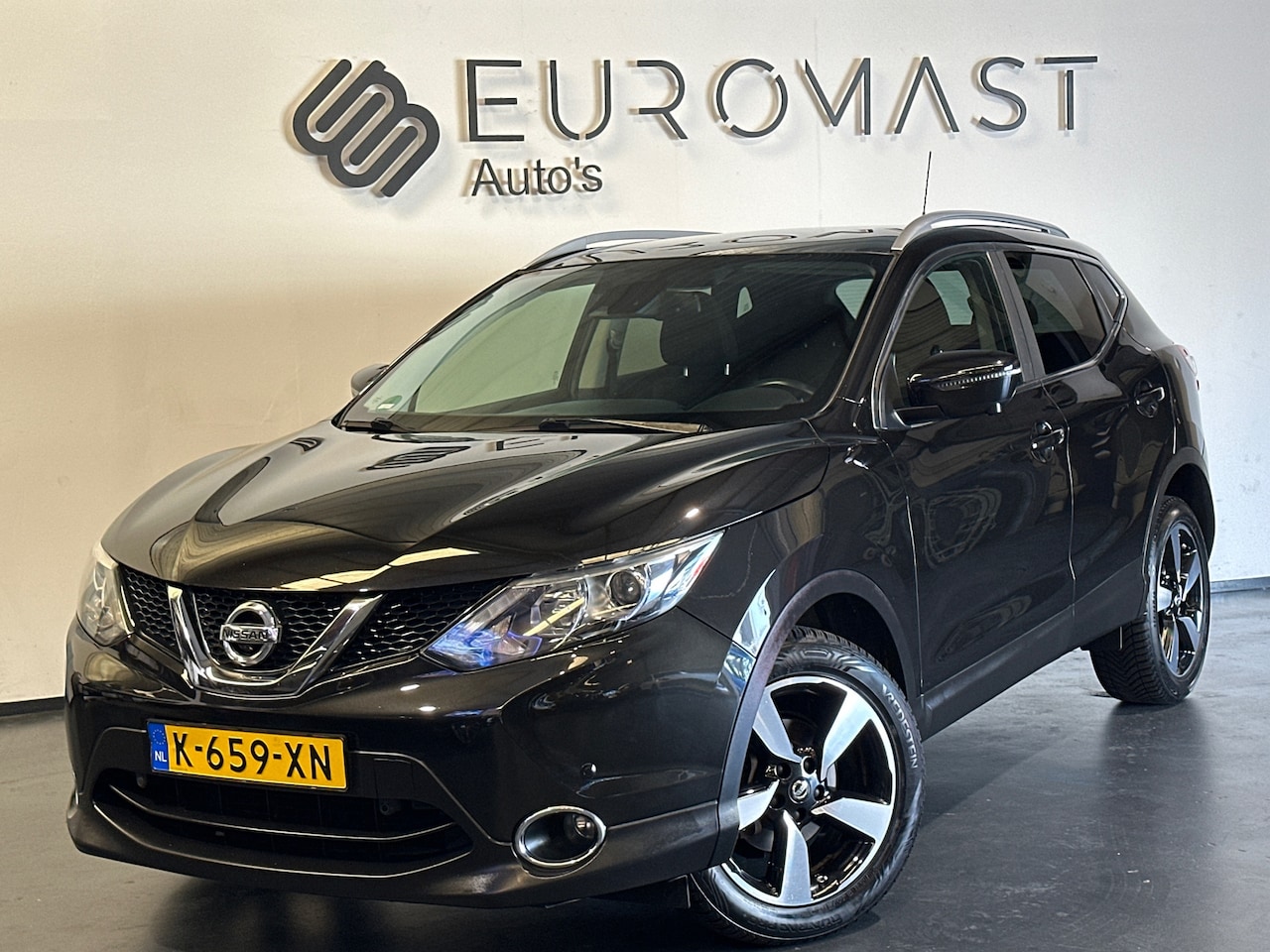 Nissan Qashqai - 1.6 Connect Edition Keyless | 360Camera | Panoramadak | Full Option - AutoWereld.nl