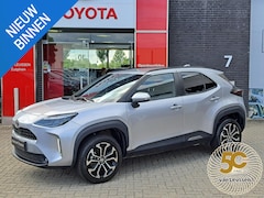 Toyota Yaris Cross - 1.5 Hybrid 115 First Edition APPLE/ANDROID STOEL/STUURVERWARMING NAVI AD-CRUISE PRIVACY-GL