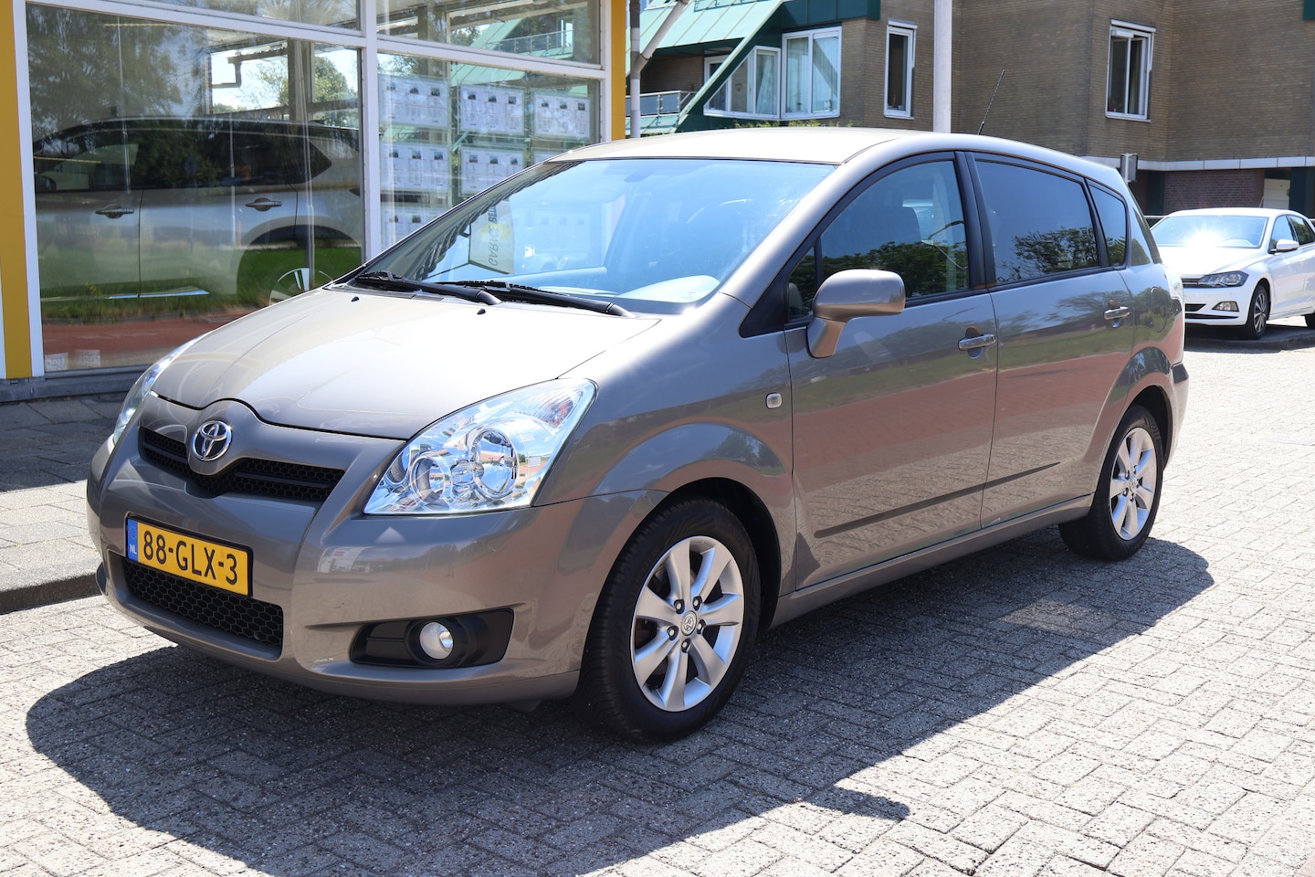 Toyota Verso - 1.8 VVT-i Luna NL-Auto / Climate control / Hoge zit / Cruise control - AutoWereld.nl