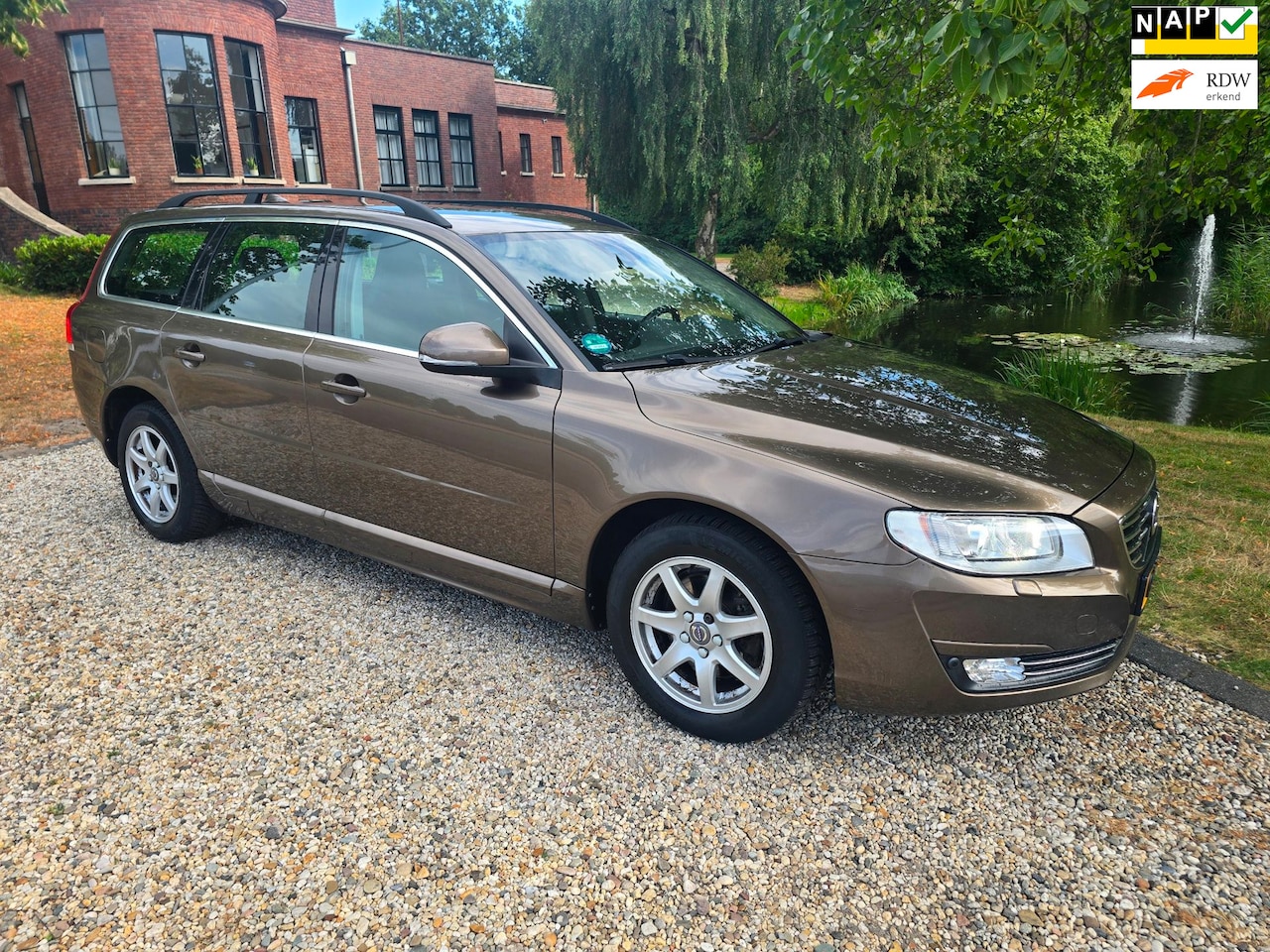 Volvo V70 - 1.6 T4 Nordic+ XENON/leer/NAVI/cruise - AutoWereld.nl