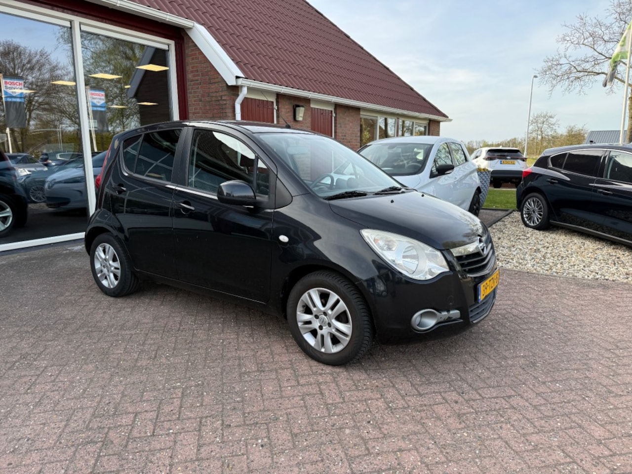 Opel Agila - 1.0 EDITION 5-DRS HOGE INSTAP en EEN HOGE ZIT 1E EIGENAAR! SLECHTS 68.978 KM - AutoWereld.nl