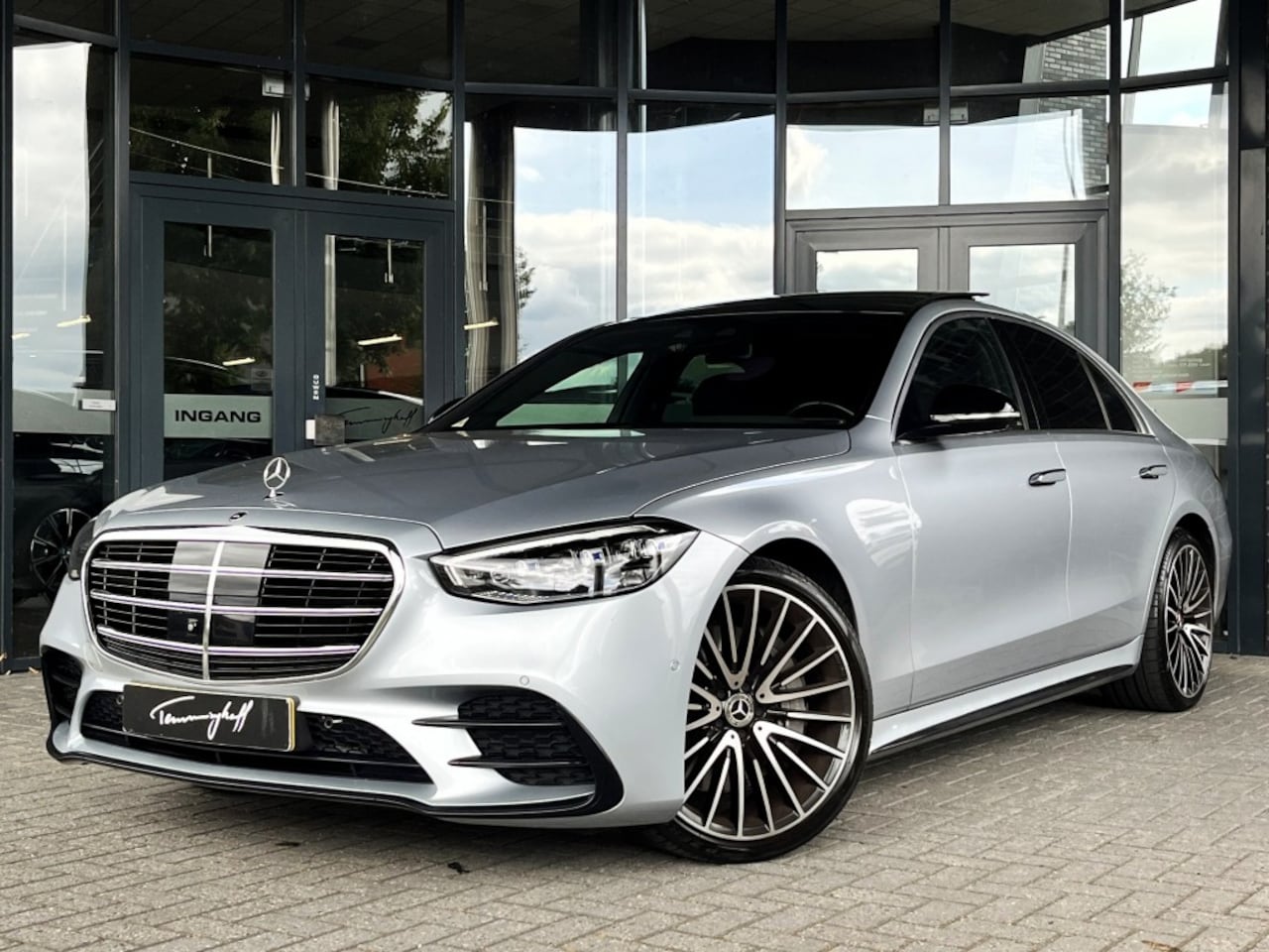 Mercedes-Benz S-klasse - 400D 4MATIC AMG LINE - PANO - BURMESTER - 21 INCH - AutoWereld.nl