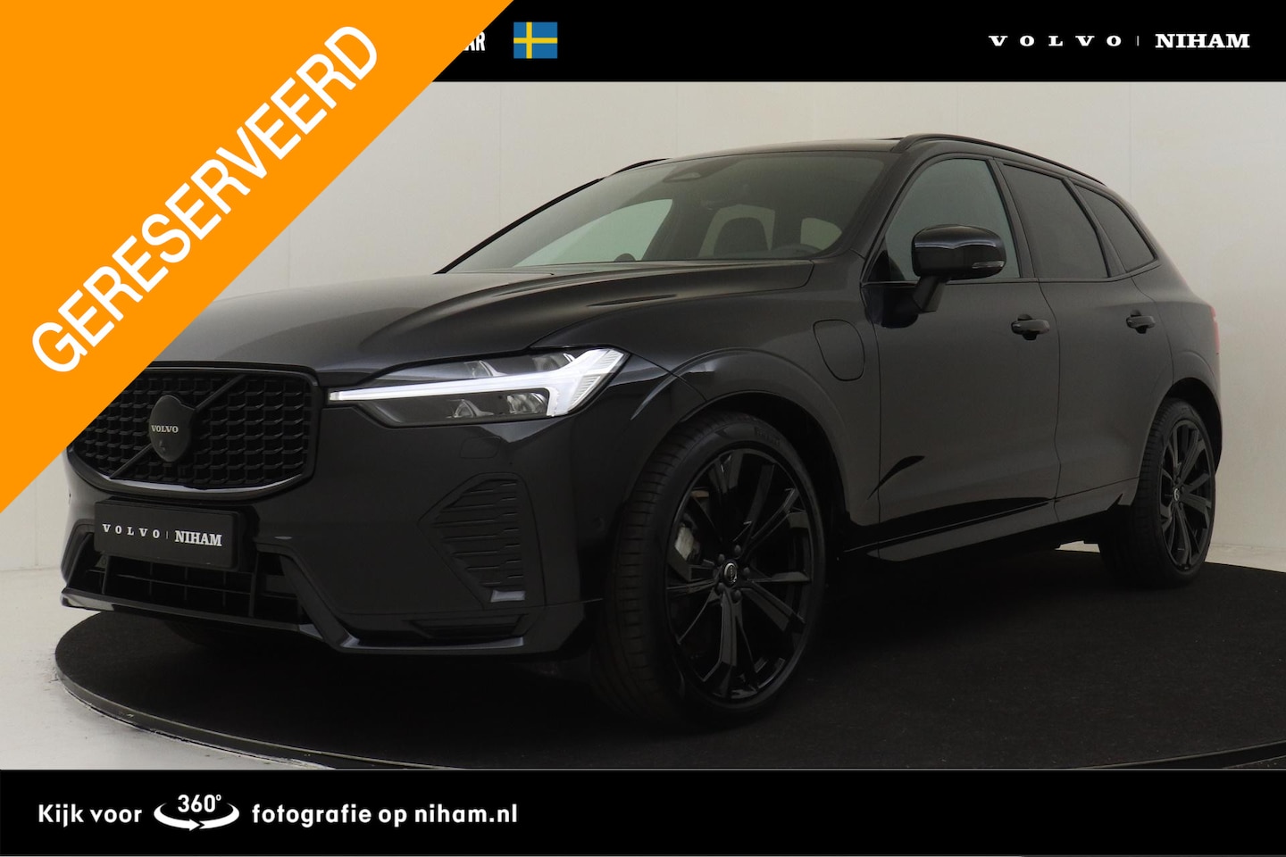 Volvo XC60 - T8 PLUG-IN HYBRID AWD PLUS BLACK EDITION *VOL!* -PANO.DAK|BOWERS&WILKINS|LUCHTVERING|360°C - AutoWereld.nl
