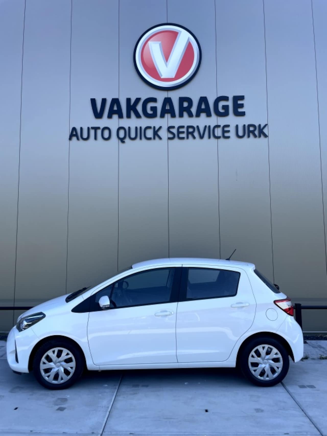 Toyota Yaris - 1.0I ACTIVE - AutoWereld.nl