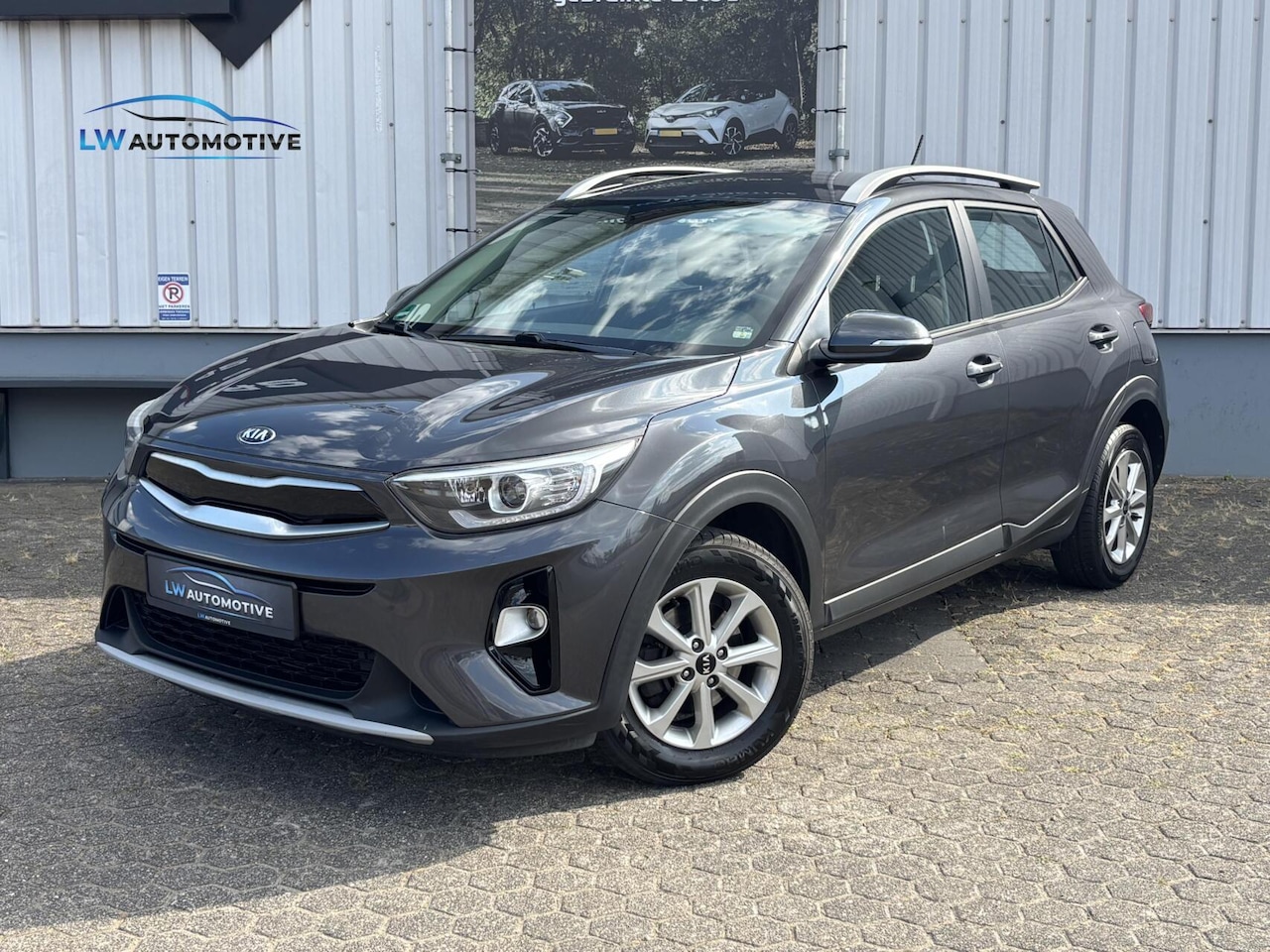 Kia Stonic - 1.2 MPi 84pk DynamicPlusLine | Carplay | Stoel + stuurverwarming - AutoWereld.nl