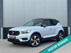 Volvo XC40 - 1.5 T4 Recharge R-Design |PANO|MEMO|ACC|H&K|TREKHAAK