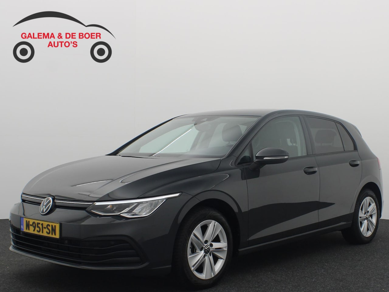 Volkswagen Golf - 1.0 eTSI Life AUTOMAAT / TREKHAAK / SFEER / CARPLAY / NAVI / CLIMA / PDC / ACC / DAB+ / NL - AutoWereld.nl