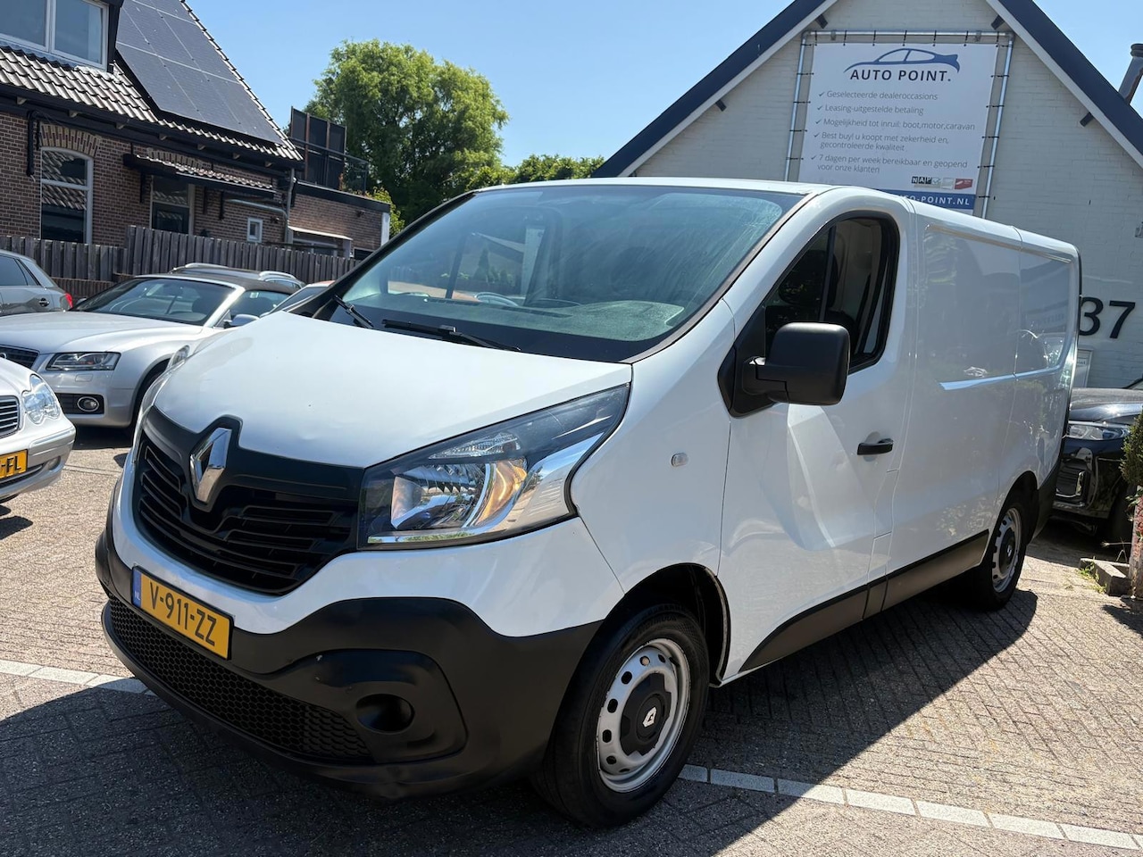 Renault Trafic - 1.6 DCI TURBO PROBLEM?/MARGE/NAVIGATION/DRIVES OKAY - AutoWereld.nl