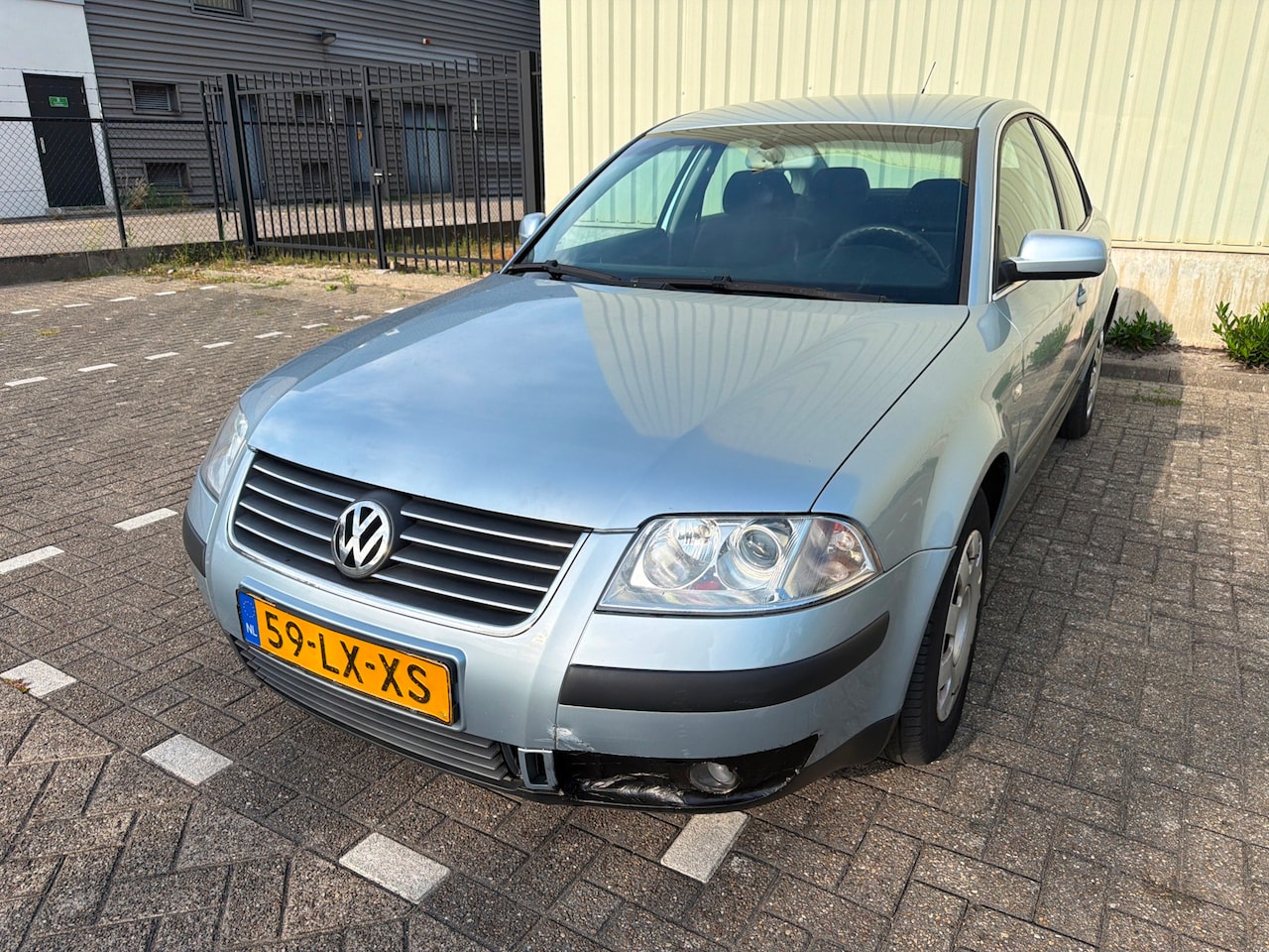 Volkswagen Passat - 1.8 Turbo Automaat|Storing|Meeneemprijs - AutoWereld.nl