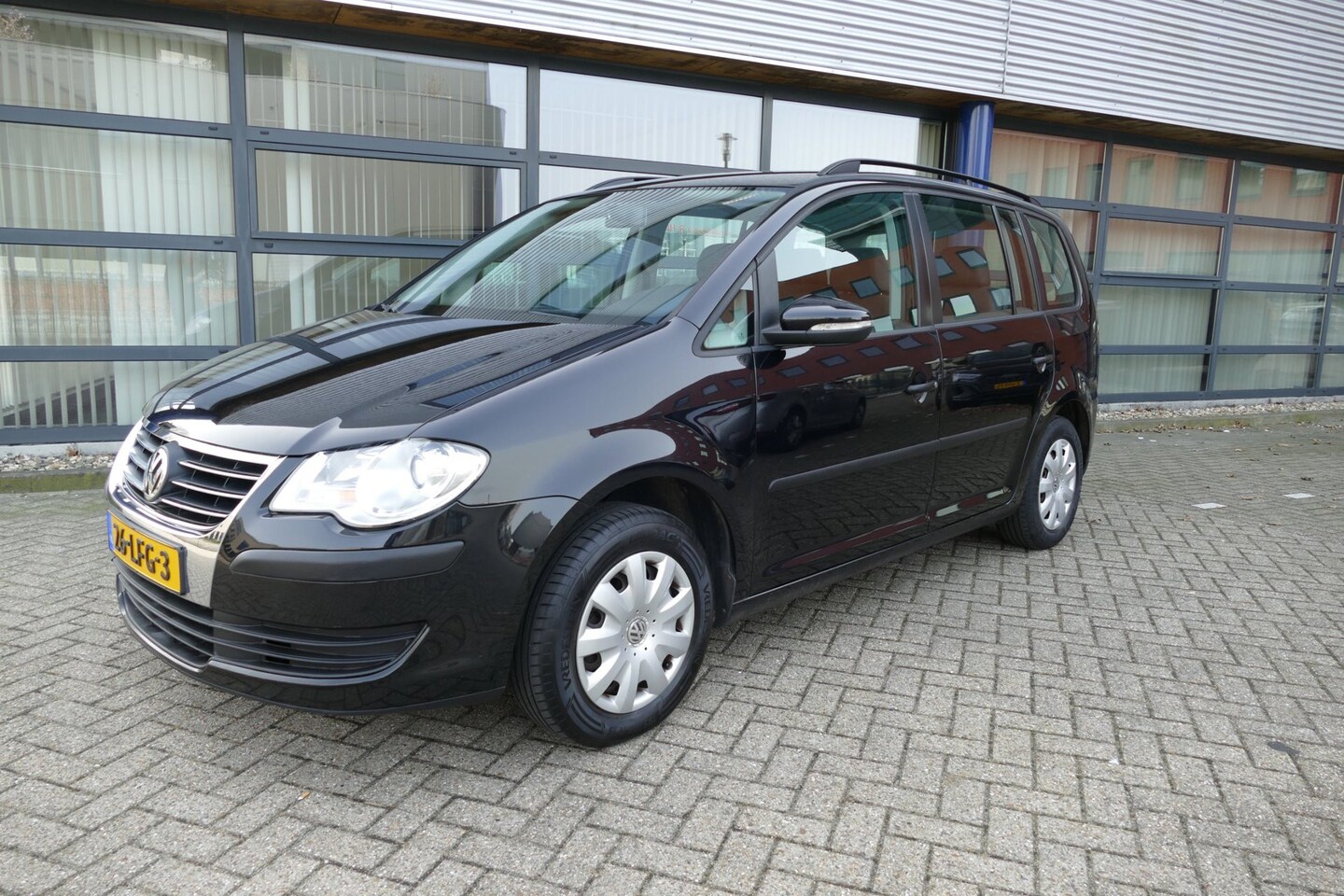 Volkswagen Touran - 1.4 TSI Trendline Airco Apk 02-03-2027 - AutoWereld.nl