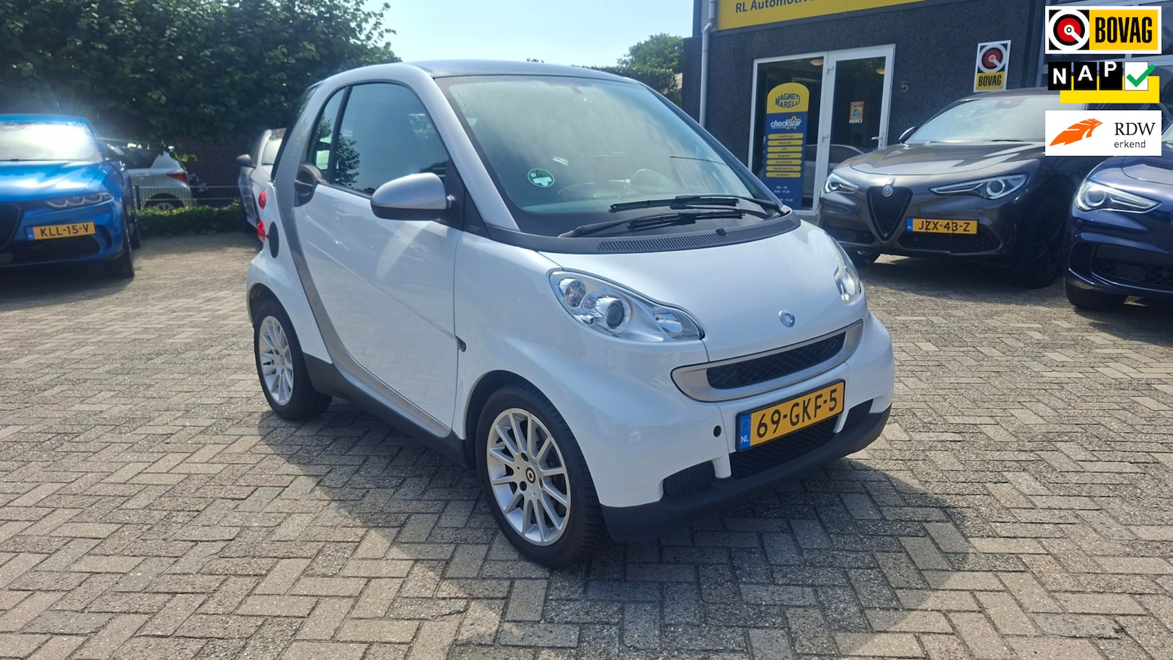 Smart Fortwo coupé - 1.0 mhd Passion - Airco - NAP - Carplay - AutoWereld.nl