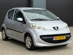 Peugeot 107 - 1.0-12V XR