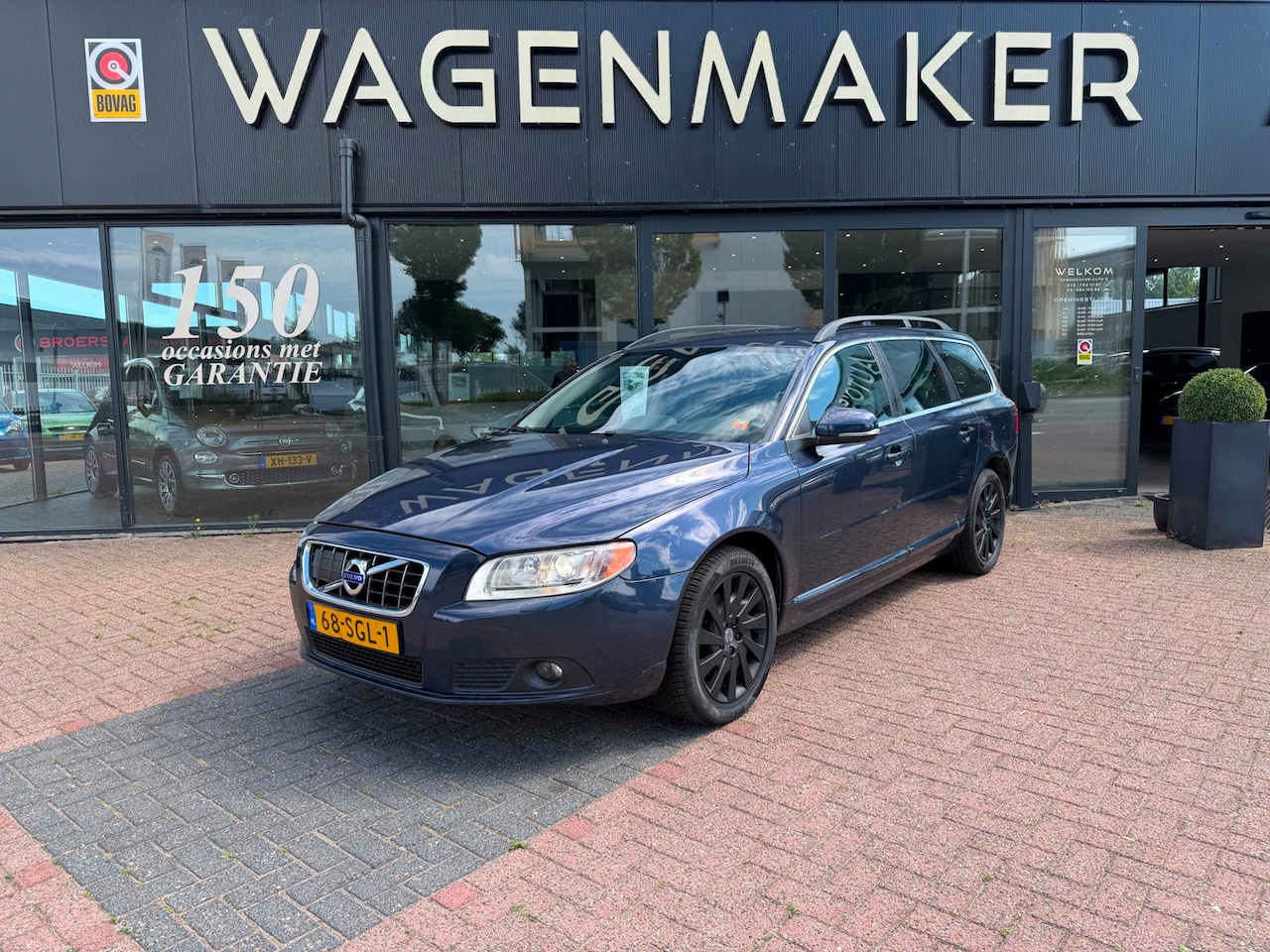 Volvo V70 - 1.6 T4 Limited Edition AUT|NAVI|Leder|HAAK|Goed OH - AutoWereld.nl