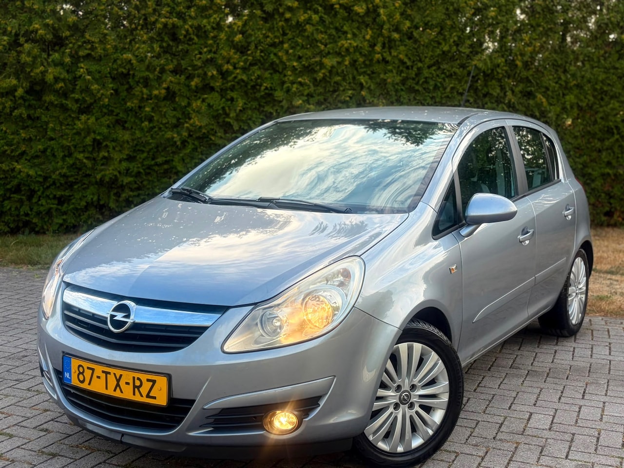 Opel Corsa - 1.4-16V Cosmo 1.4-16V Cosmo - AutoWereld.nl