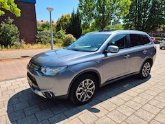 Mitsubishi Outlander - 2.0 PHEV Instyle X-Line