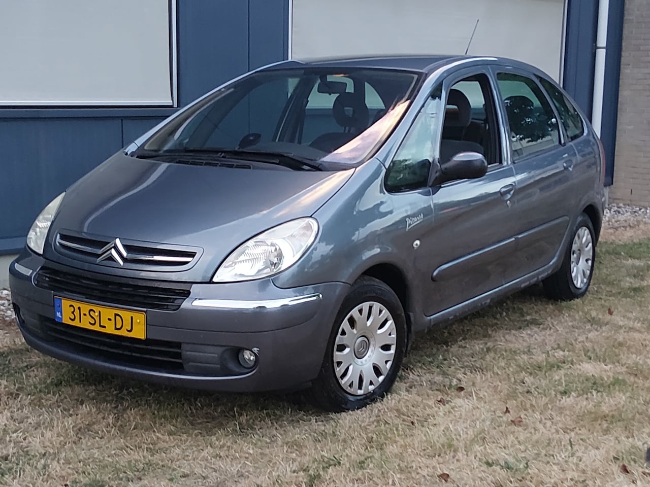 Citroën Xsara Picasso - 1.6i-16V Caractère 2006 Airco - AutoWereld.nl
