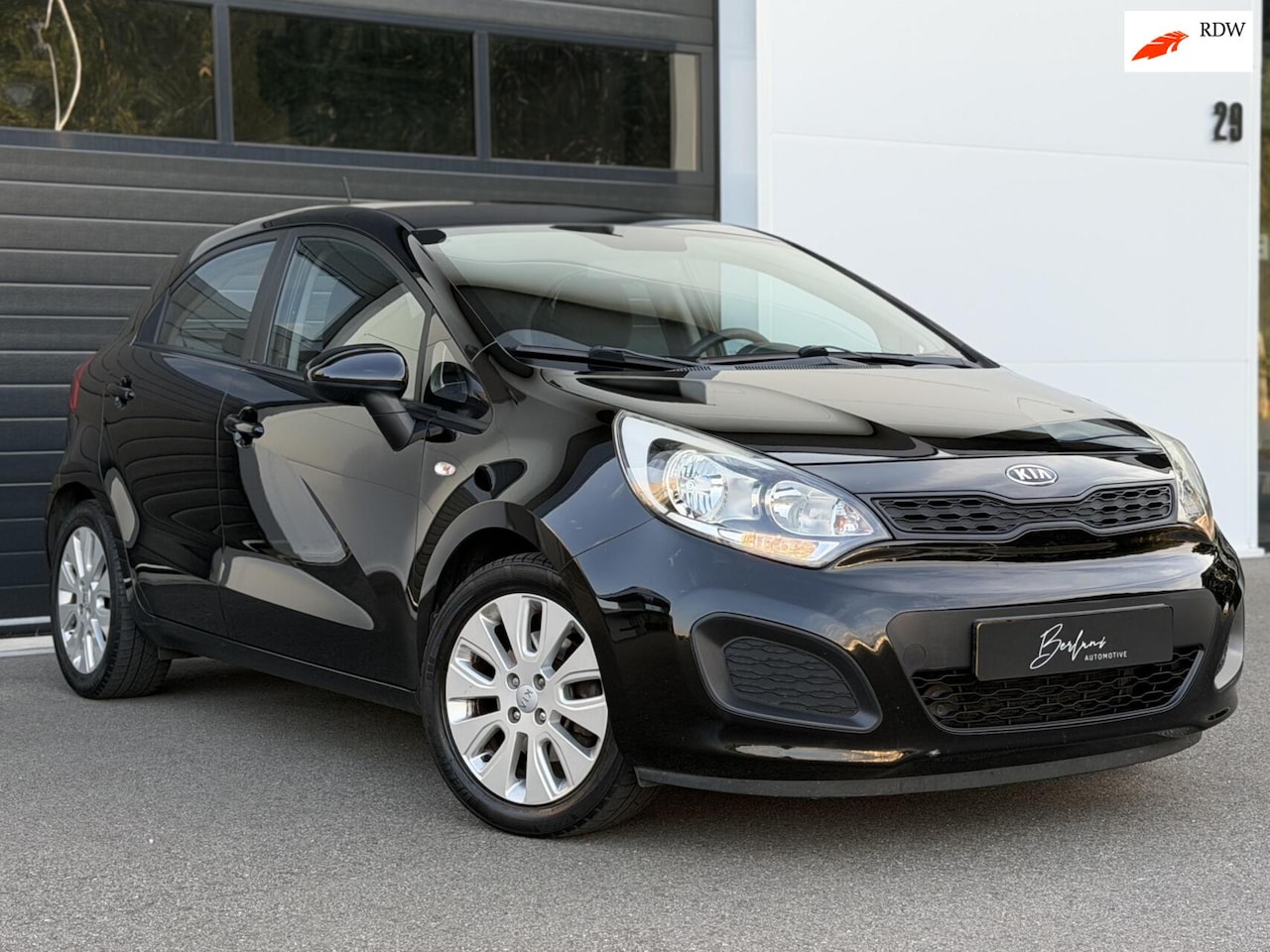 Kia Rio - 1.2 CVVT Comfort Pack Airco|LM Velgen|Zuinig rijden! - AutoWereld.nl