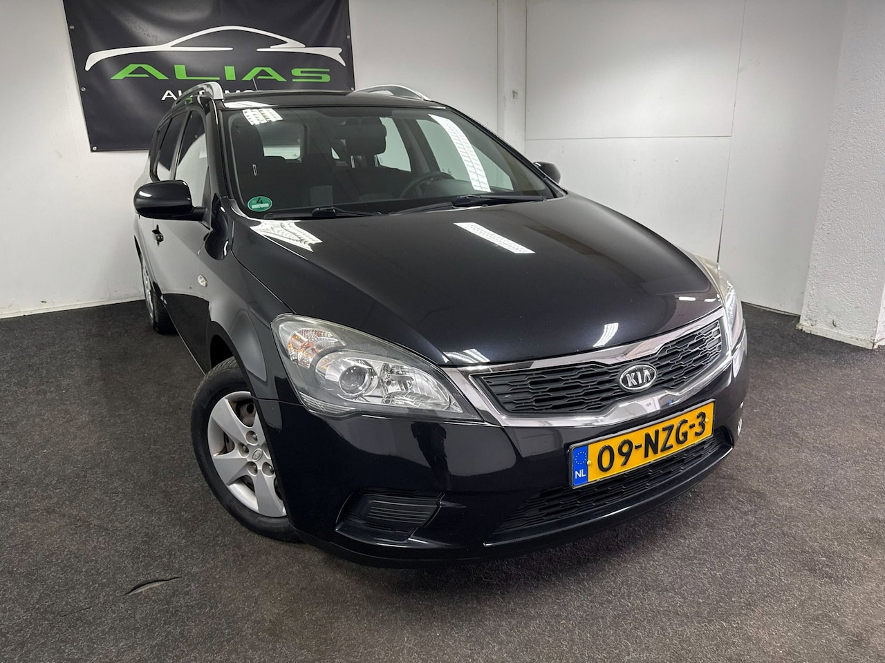 Kia Cee'd - 1.4 CVVT X-tra - Airco - NAP - APK 2027 - AutoWereld.nl
