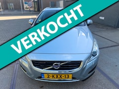 Volvo V60 - 2.4 D6 AWD Plug-In Hybrid Summum