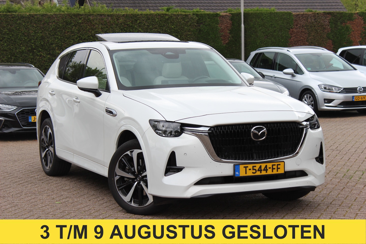 Mazda CX-60 - 2.5 e-SkyActiv PHEV Takumi / SoH 92,8% / Panoramadak / 360Camera / Head-up / Leder / Keyle - AutoWereld.nl