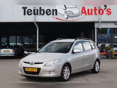 Hyundai i30 CW - 1.6 CRDi Style NIeuwe APK, Trekhaak, Climate control, Elektrische ramen