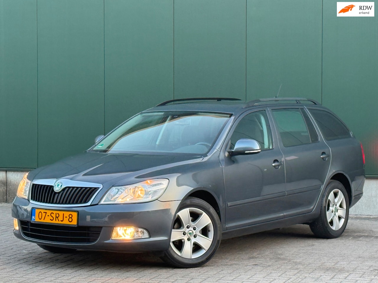 Skoda Octavia Combi - 1.4 TSI Business Line | OPENDAK | DSG | - AutoWereld.nl