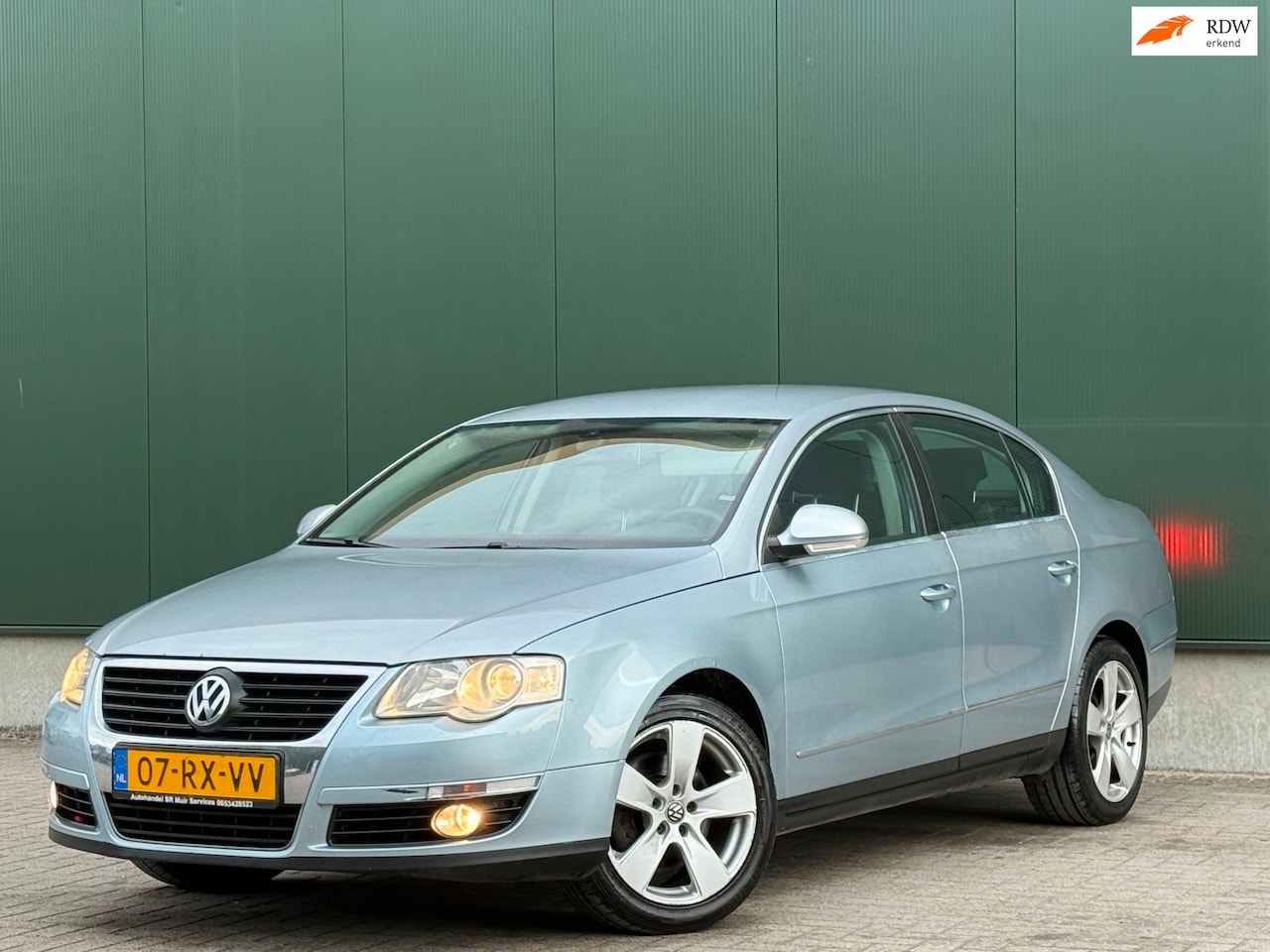 Volkswagen Passat - Zeer Nette Comfortline | NIEUWE AUTOMAATBAK | Nieuwe APK | - AutoWereld.nl