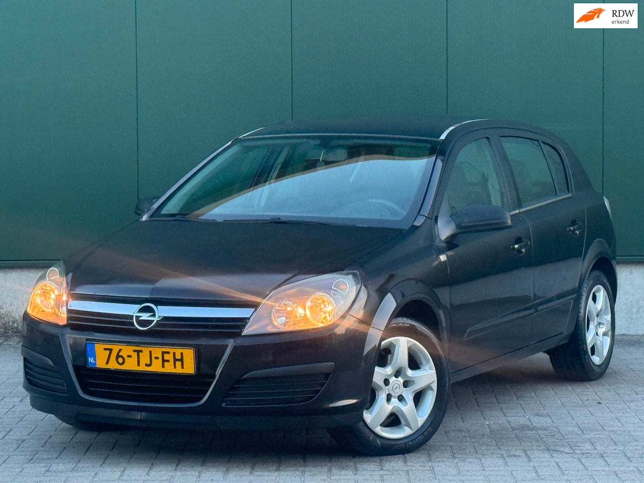 Opel Astra - 1.6 Business | AUTOMAAT | Nieuwe APK | Weinig KM - AutoWereld.nl