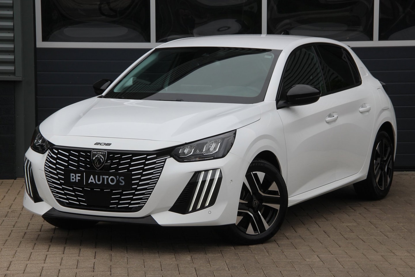 Peugeot 208 - 1.2 PureTech 100 Allure+ 100Pk | BLISS | 360-CAM | Stoelverwarming | Carplay ..... - AutoWereld.nl