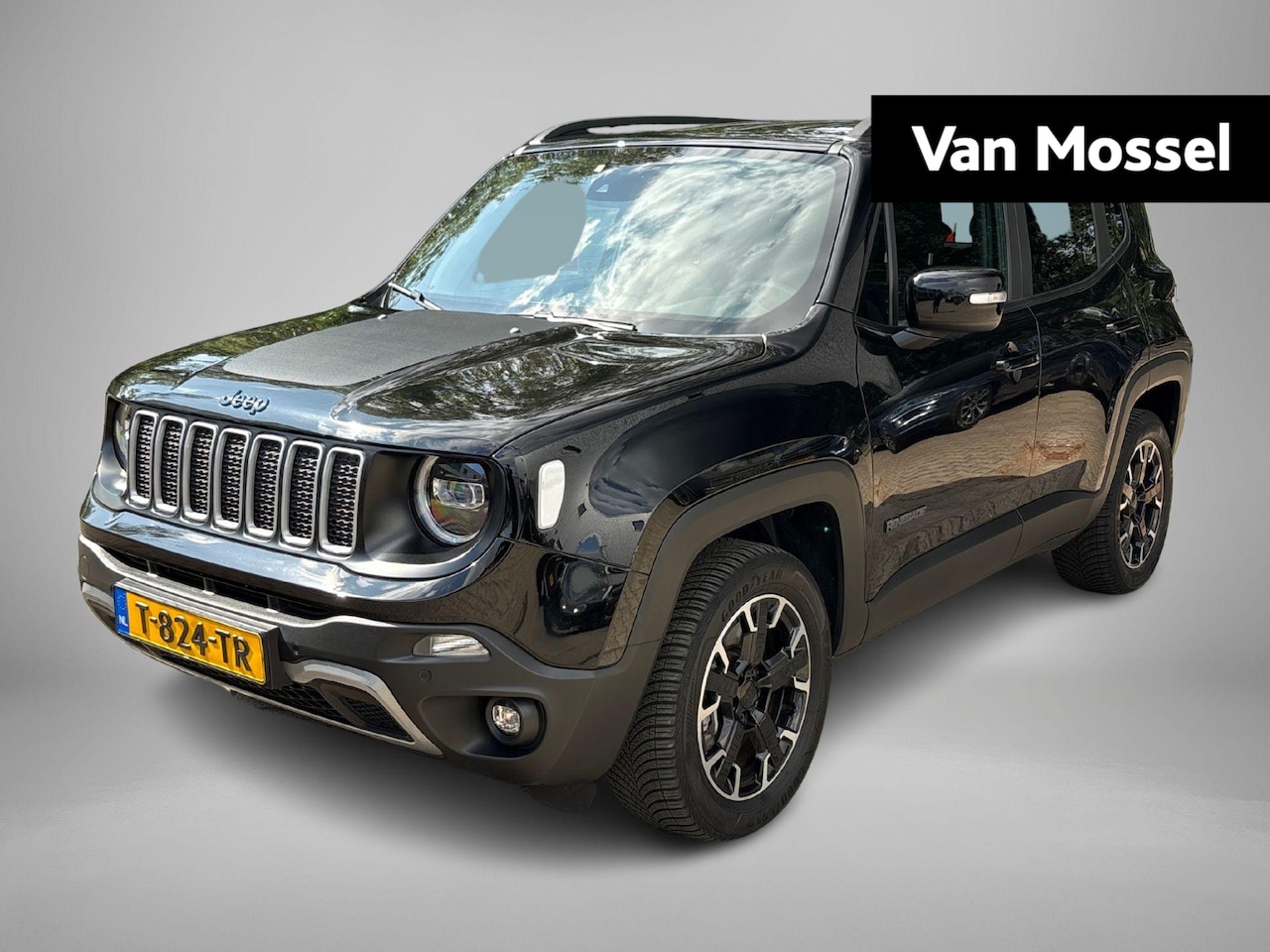 Jeep Renegade - 4xe 240 Plug-in Hybrid Electric New Upland | Navigatie | Parkeersensoren voor + achter | A - AutoWereld.nl