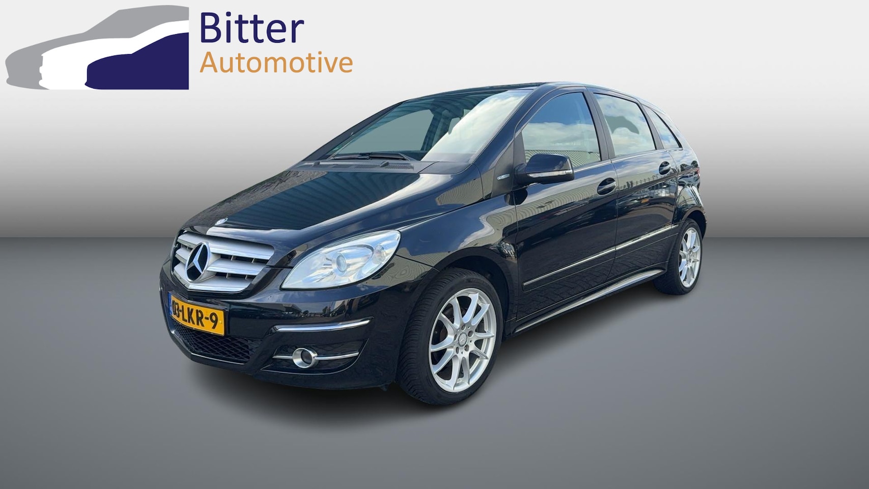 Mercedes-Benz B-klasse - 160 BlueEFFICIENCY Sportpakket|Schuifdak|Trekhaak|Carplay - AutoWereld.nl